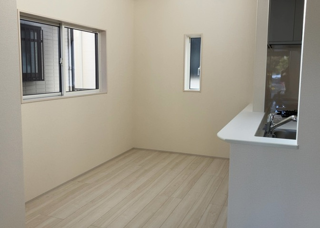 【発電・温水設備】 | 省エネ給湯器とは従来型の給湯器より熱効率が高く、少ない燃料でたくさんのお湯を沸かすことが出来る高効率な給湯器のことを指します。また、省エネ給湯器には種類があり、利便性や効果なども様々です。