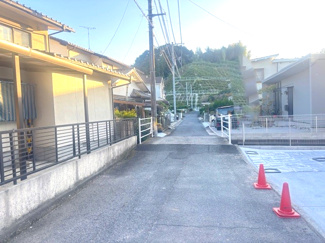 【前面道路含む現地写真】 | 廿日市市深江2丁目（JR宮島口駅）全2区画　NO1