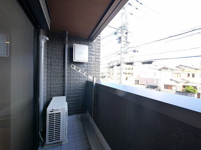 シャーメゾン　オークルート奈良のバルコニー|お洗濯にも便利なバルコニー付き
