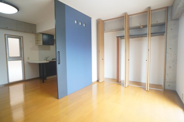 ヒルコート鳥見の洋室