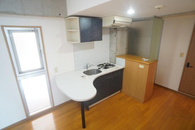 ヒルコート鳥見のキッチン