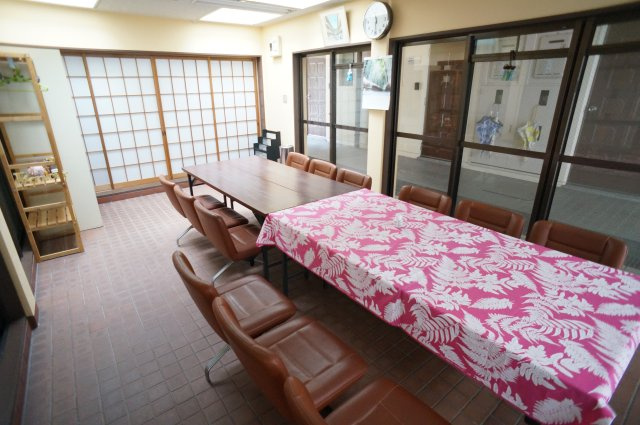 奈良市北小路町の賃貸マンションのロビー