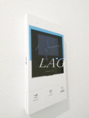 【セキュリティ】 | サンセリテ南麻布 | モニターつきインターホンです。