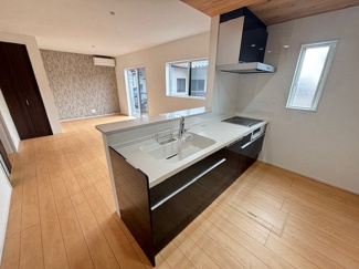 【居間・リビング】 | 安佐南区安東５（安東駅）限定1棟