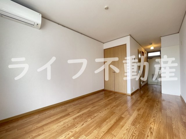 エステートピアナカタＡ棟の居間・リビング|リビングです