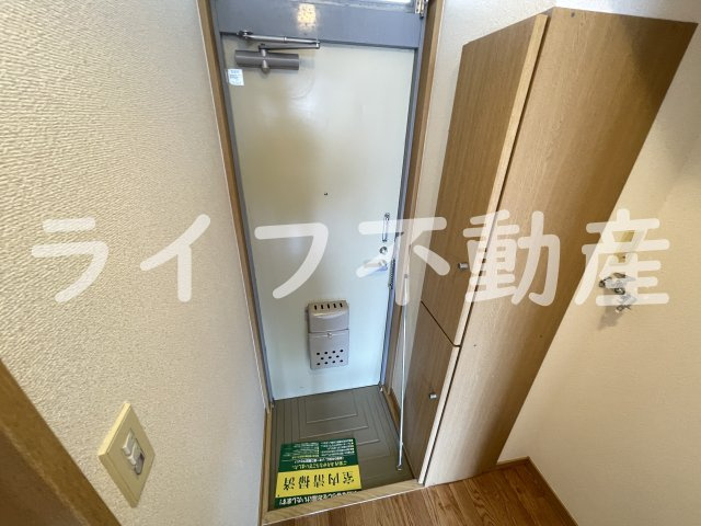 エステートピアナカタＡ棟の玄関|毎日通る玄関はこちらです