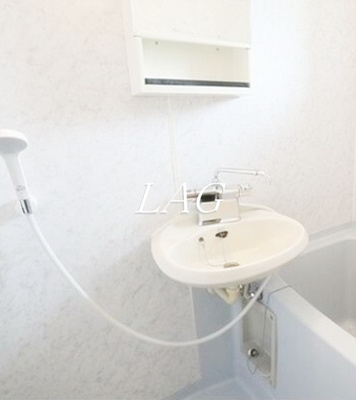 【洗面所】 | ラベンダーハイツ | 洗面台です。