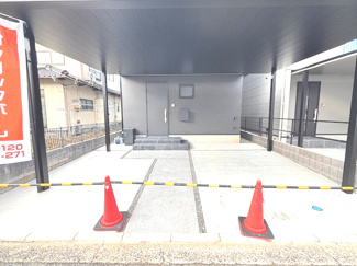 【駐車場】 | 廿日市市桜尾１（全2棟）A号棟　ZEH水準住宅 | 並列2台駐車