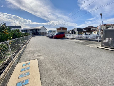 【駐車場】 | ラヴィベル