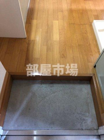 クイーンズコートの玄関