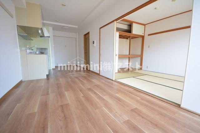 大阪市西区南堀江１丁目の賃貸マンションの居間・リビング