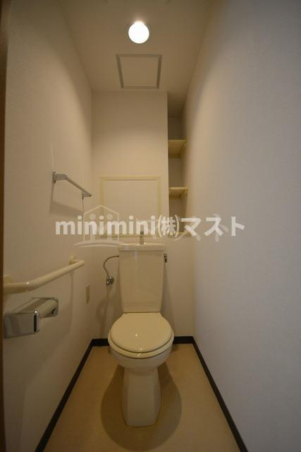 大阪市西区南堀江１丁目の賃貸マンションのトイレ