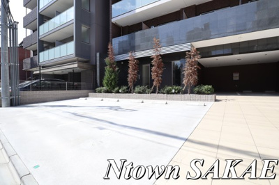 【駐車場】 | ディアレイシャス泉 | 車をお持ちの方に嬉しい駐車場付きの物件です