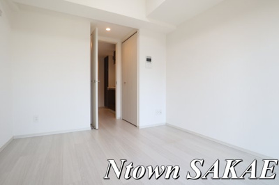 【居間・リビング】 | ディアレイシャス泉 | ゆったり過ごせる居間です