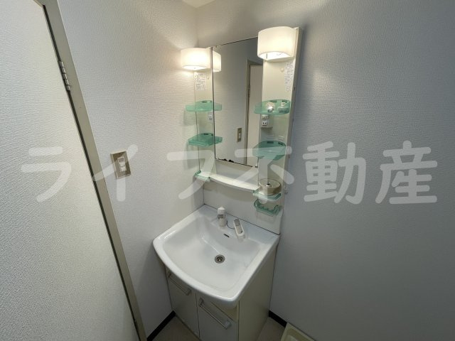 Belong東花園の独立洗面台|朝の身支度には欠かせない独立洗面化粧台