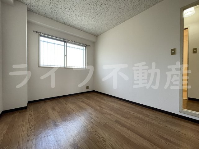 Belong東花園の洋室|使い勝手のいい洋室です