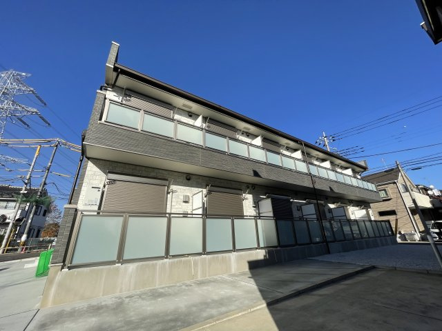 稲城市東長沼のアパート