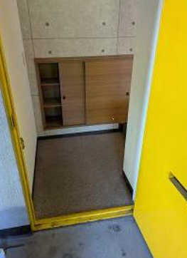 クィーンヒルズの玄関