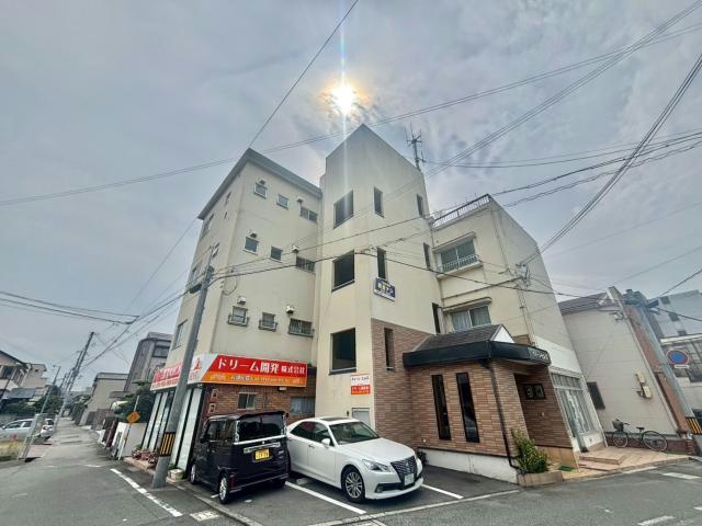 クィーンヒルズの外観