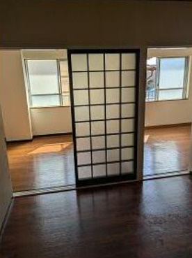 クィーンヒルズの洋室