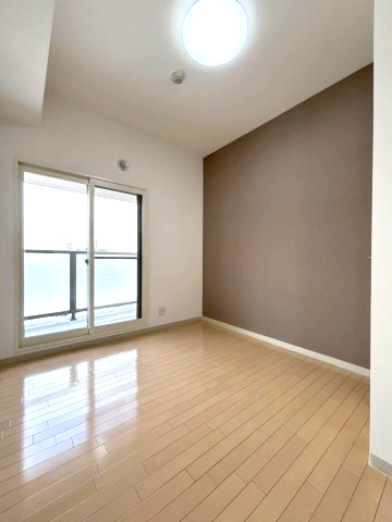 セザールガーデン伏見1番館の洋室