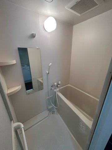 エスリードコート難波ウエストの浴室