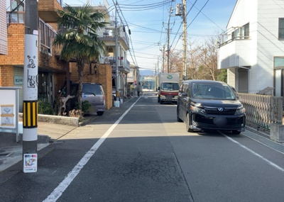 【展望】 | カテリーナ八王子 | 景色重視でお家選ぶをするとスーパーが遠い！学校が遠い！など生活をするうえで利便性で困ることもあります。まず一度現地を見学する際に、周辺の施設などがあるかを確認し、暮らし始めた後のことを想像しましょう。