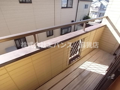 【バルコニー】 | コーポラス・ユウ | 外からの目が気にならないバルコニーで洗濯物が干せます