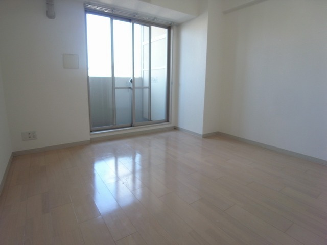 グリーン・ネス神戸駅前の居間・リビング