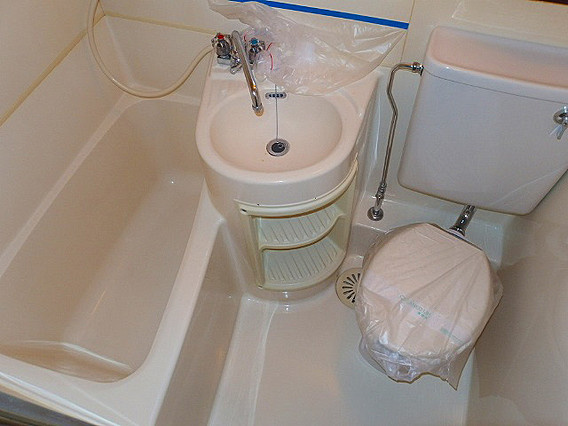 コスモプラザ三宮の洗面所