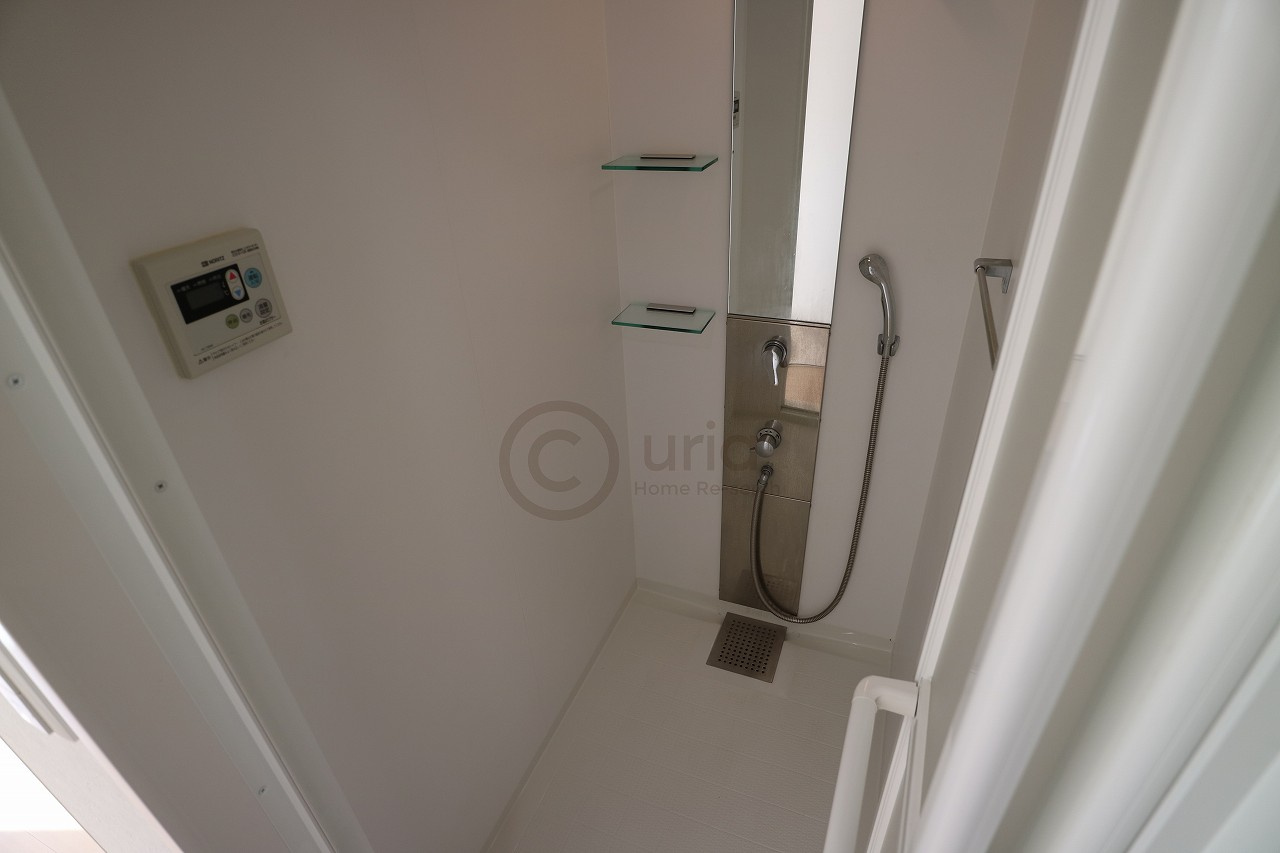 ワコーレプラティーク神戸深江駅前の浴室