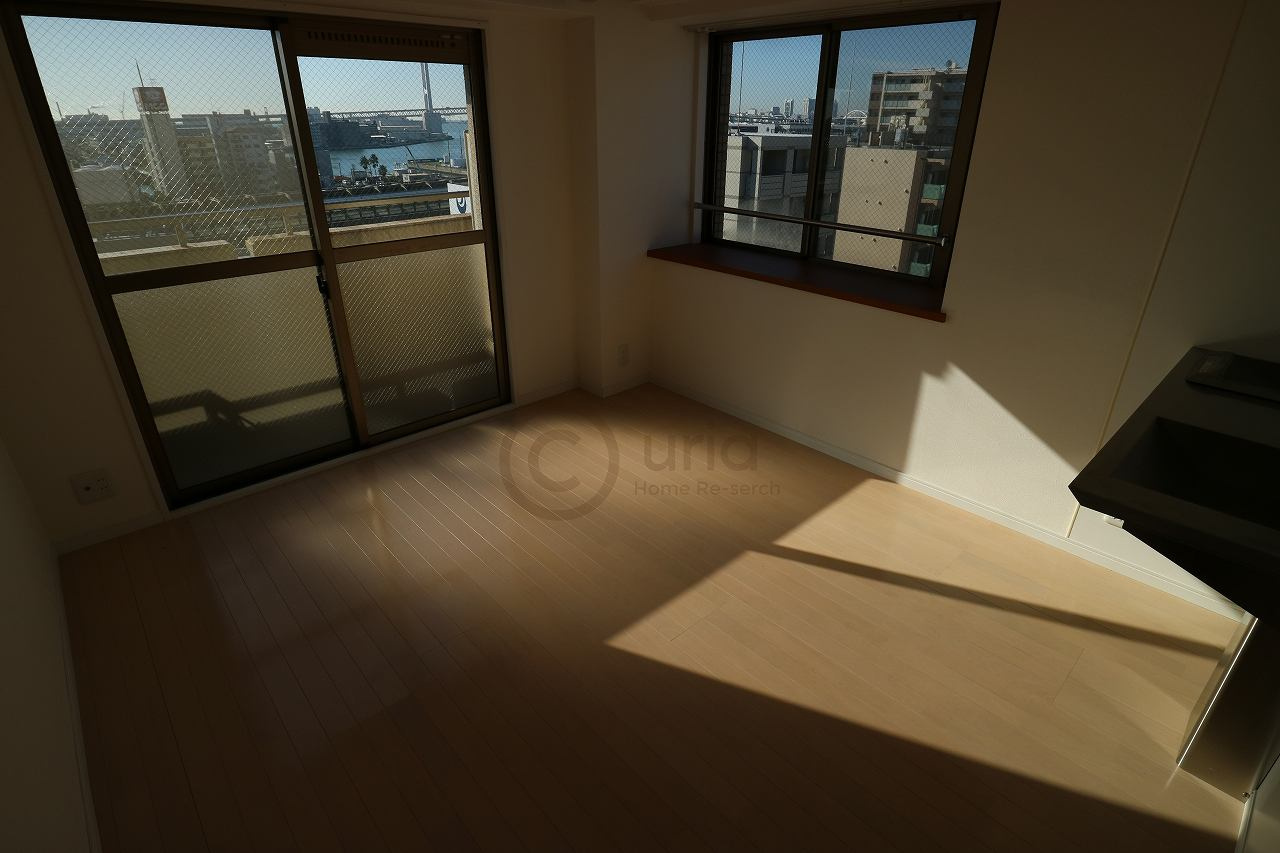 ワコーレプラティーク神戸深江駅前の洋室