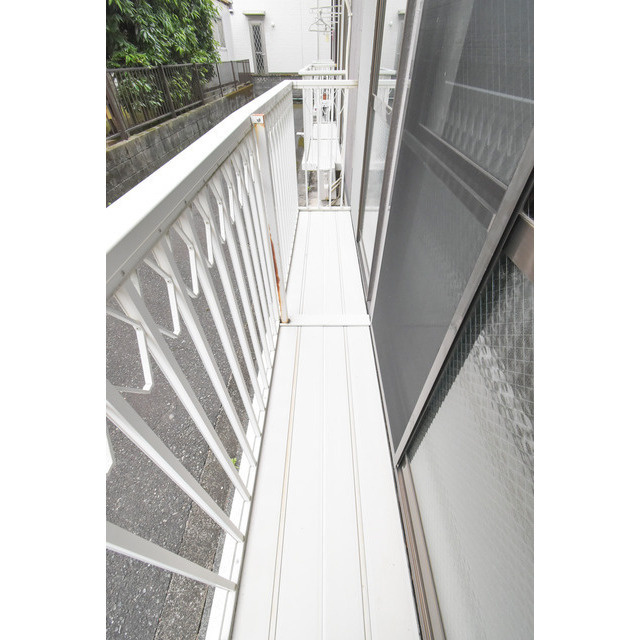 フリーデAのバルコニー|バルコニーからの眺めを楽しみながら食事をしませんか※同タイプのお部屋になります。