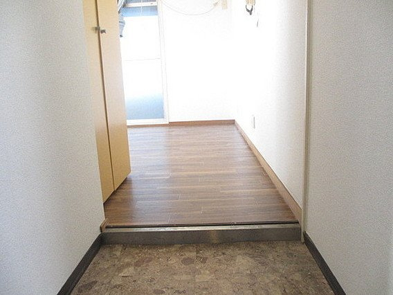 シティハイツアムールの玄関