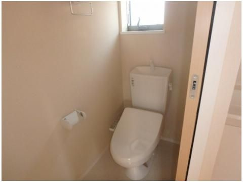 メゾンKNSのトイレ