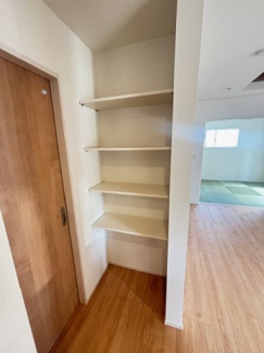 【収納】 | 安芸郡熊野町東山（全3区画）2号棟 | 1階パントリー♪