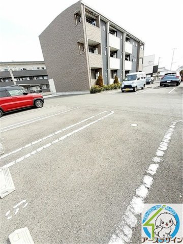 ファーストヒルズの駐車場