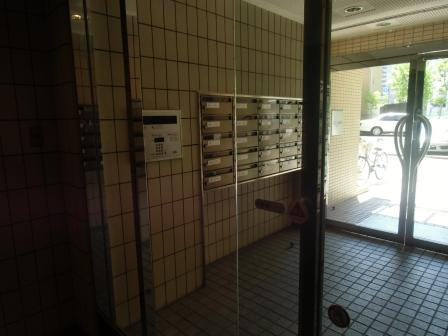 フレックス巣鴨のエントランス