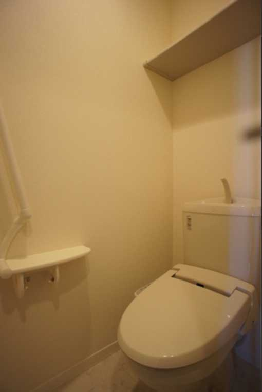 シャトレー山の上　高遮音床システム　ネット無料　シャーメゾンのトイレ