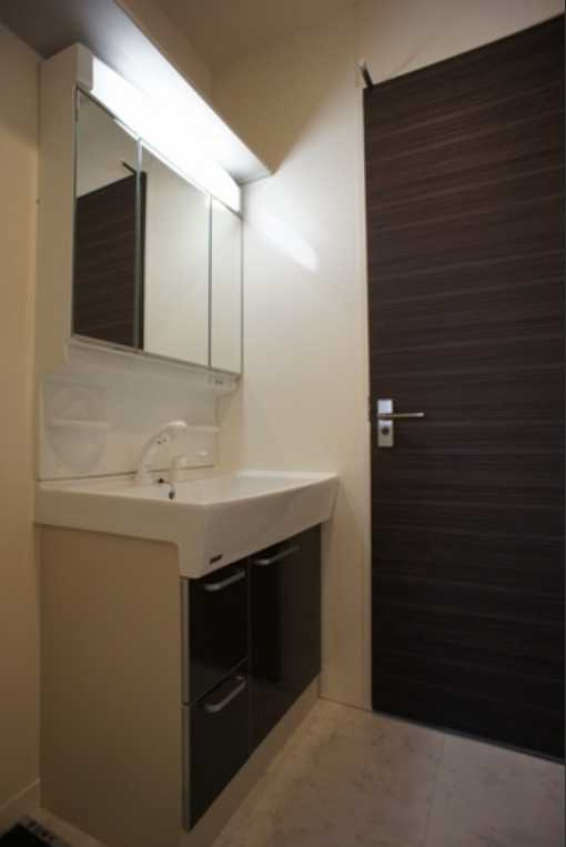 シャトレー山の上　高遮音床システム　ネット無料　シャーメゾンの洗面所