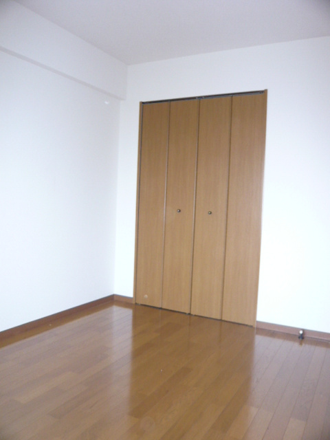 エクセラン東松戸の洋室