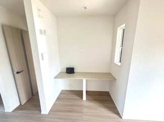 【居間・リビング】 | 廿日市市串戸4（宮内串戸駅徒歩2分！）全2区画　NO2【61坪】 | リビングに設置されたカウンター☆