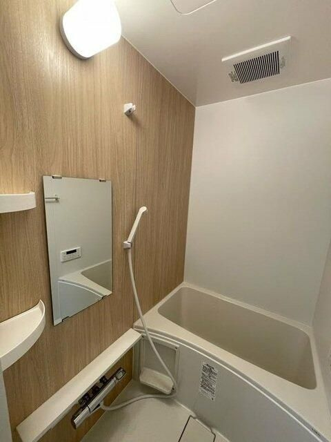 ライブリー東向島の浴室