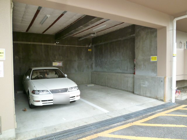 【駐車場】 | エクセランス向日町