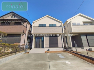 【外観】 | パントリー　保育園6分　二和東　全4棟　A号棟 | 販売現地
「洗練されたデザインが映える外観」