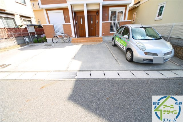 タカラピュアMの駐車場