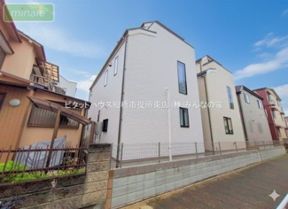 【外観】 | 自然と調和する心地よいデザインです。販売現地