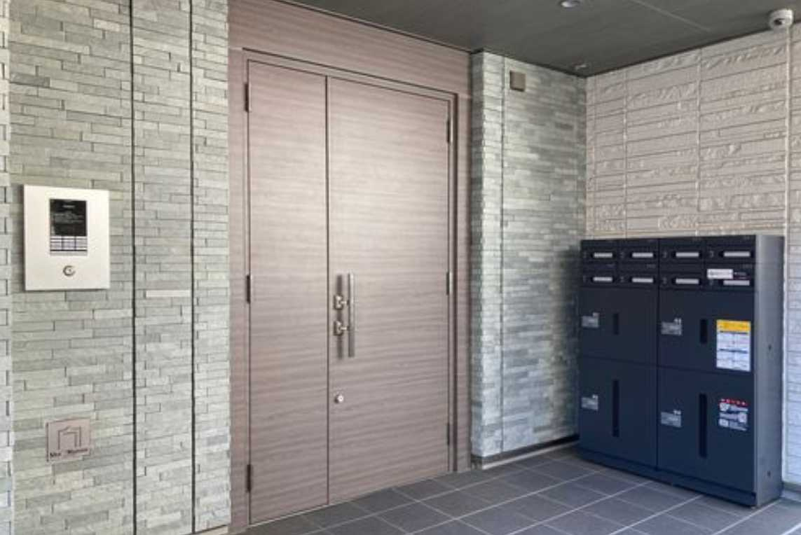 グリーンエイカーズ　シャーメゾン　ネット無料　エコジョーズのエントランス