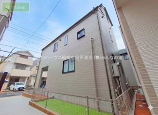 【外観】 | 温もり感じるナチュラルな外観です。販売現地