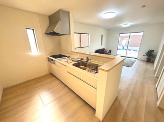 【キッチン】 | 安芸郡熊野町城之堀1丁目　全5区画　NO8 | 機能的なシステムキッチン☆プロパンガス